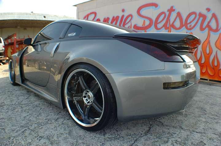 nissan350z_105.jpg