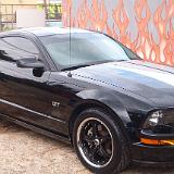 2006_Ford_Mustang_GT